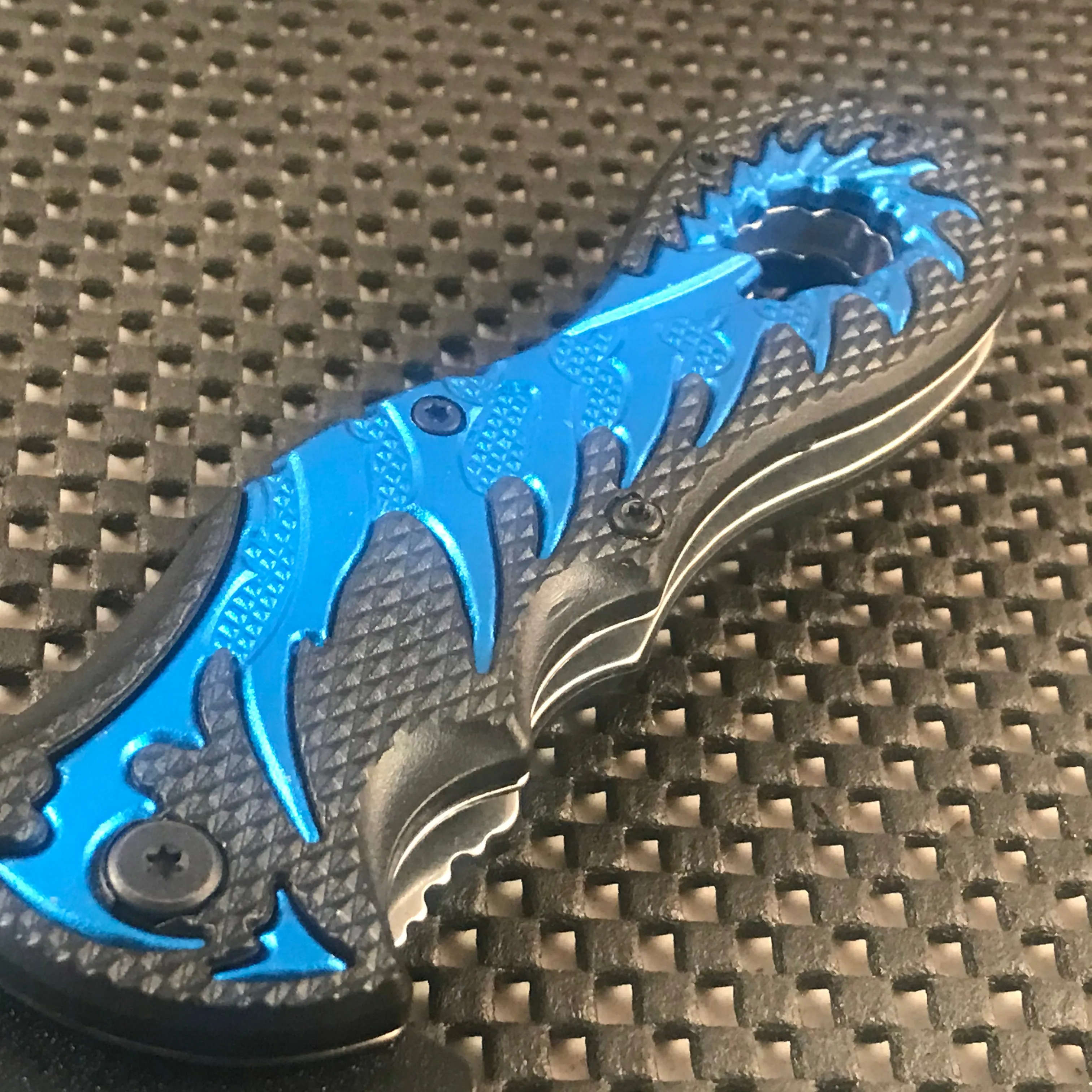 9" Dead Walker Dragon Tail Blue & Black Fantasy Pocket Knife